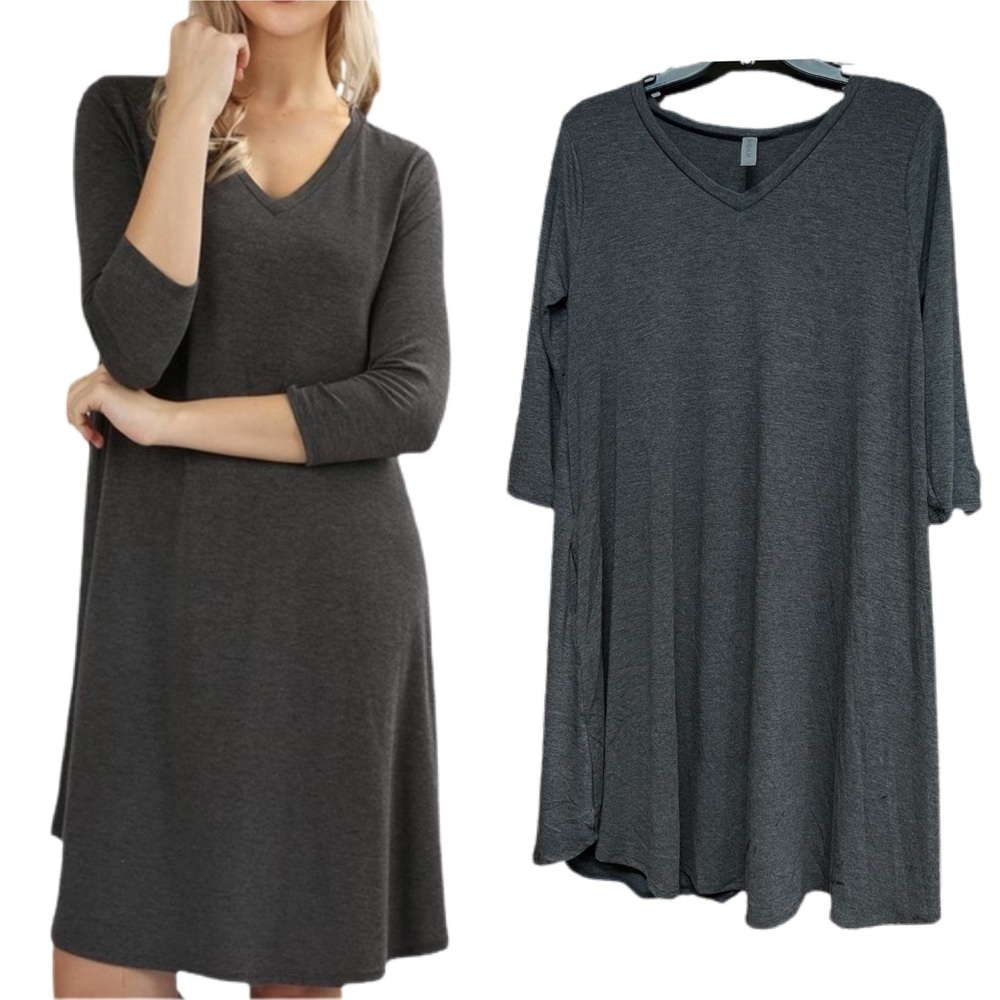 V-Neck Three-Quarter Sleeves Pocket Tunic Dress. NWT!